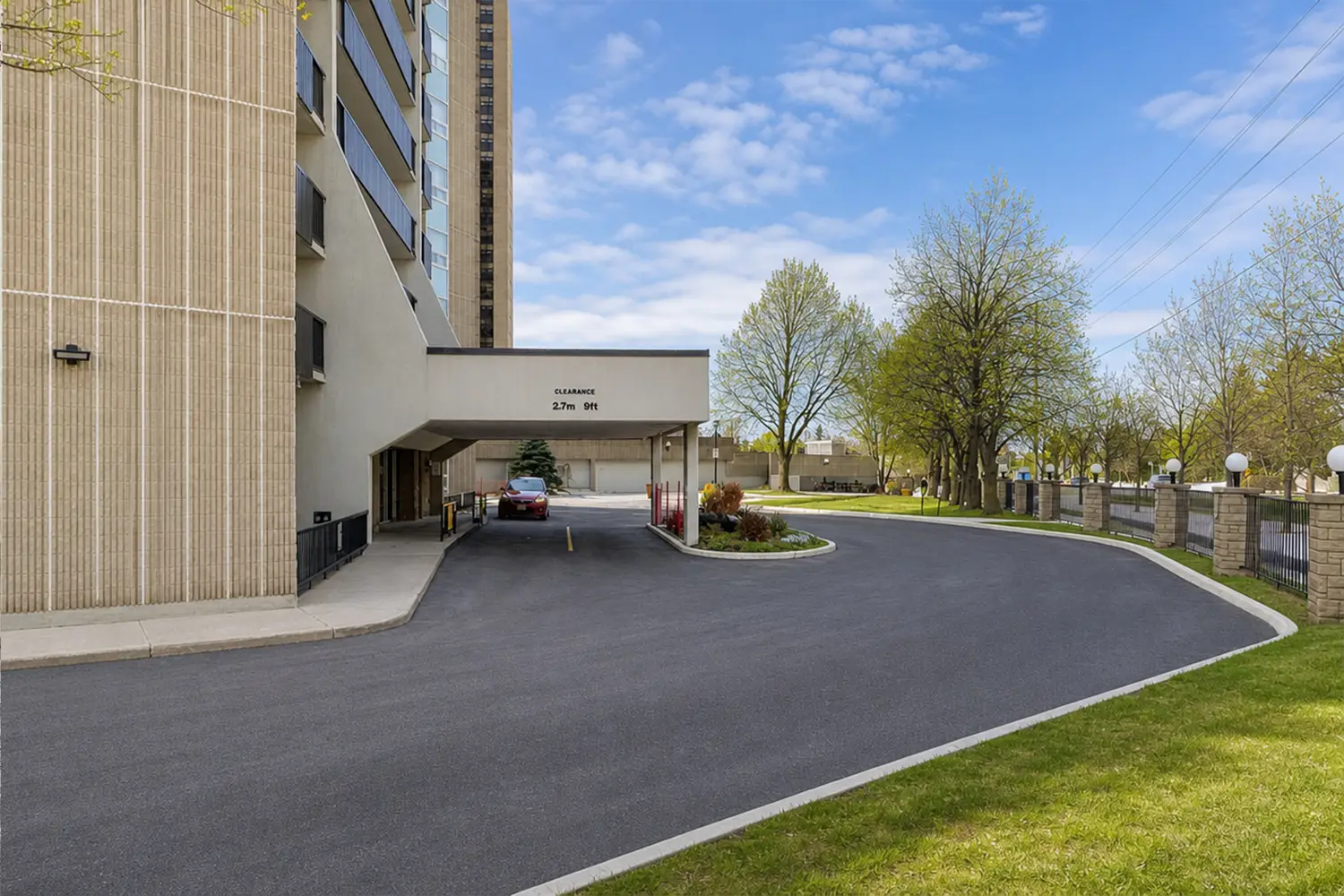 1380 Prince of Wales Drive, Unit 802